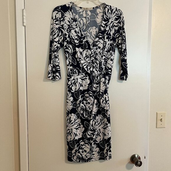 Blue and white Floral Wrap Dress - Picture 1 of 2